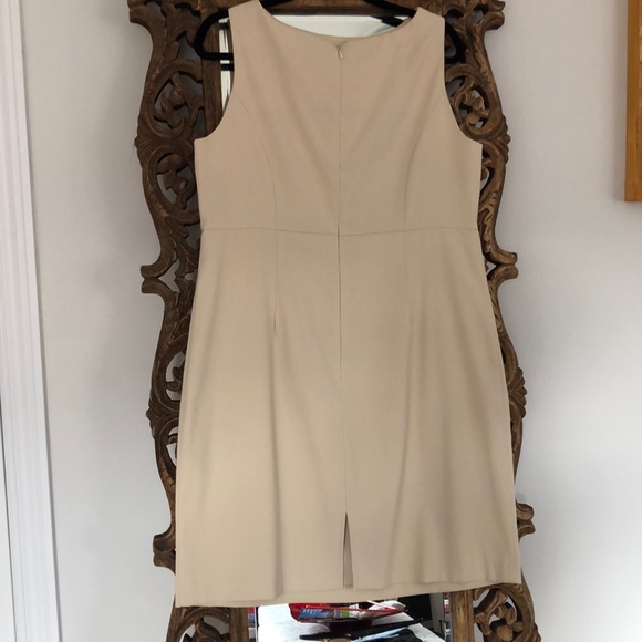 Dress - Picture 3 of 4